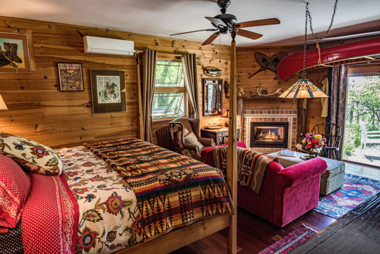 Tumbleweed Room Whistlewood Farm Bed and Breakfast